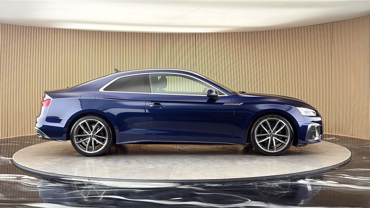 Audi A5 Image 16
