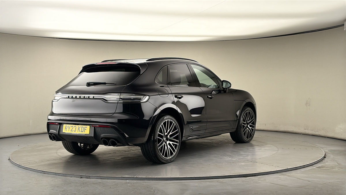 More views of Porsche Macan