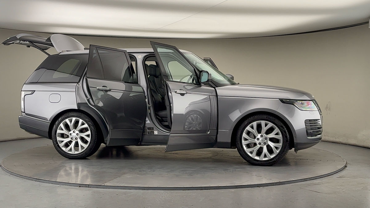 More views of Land Rover Range Rover