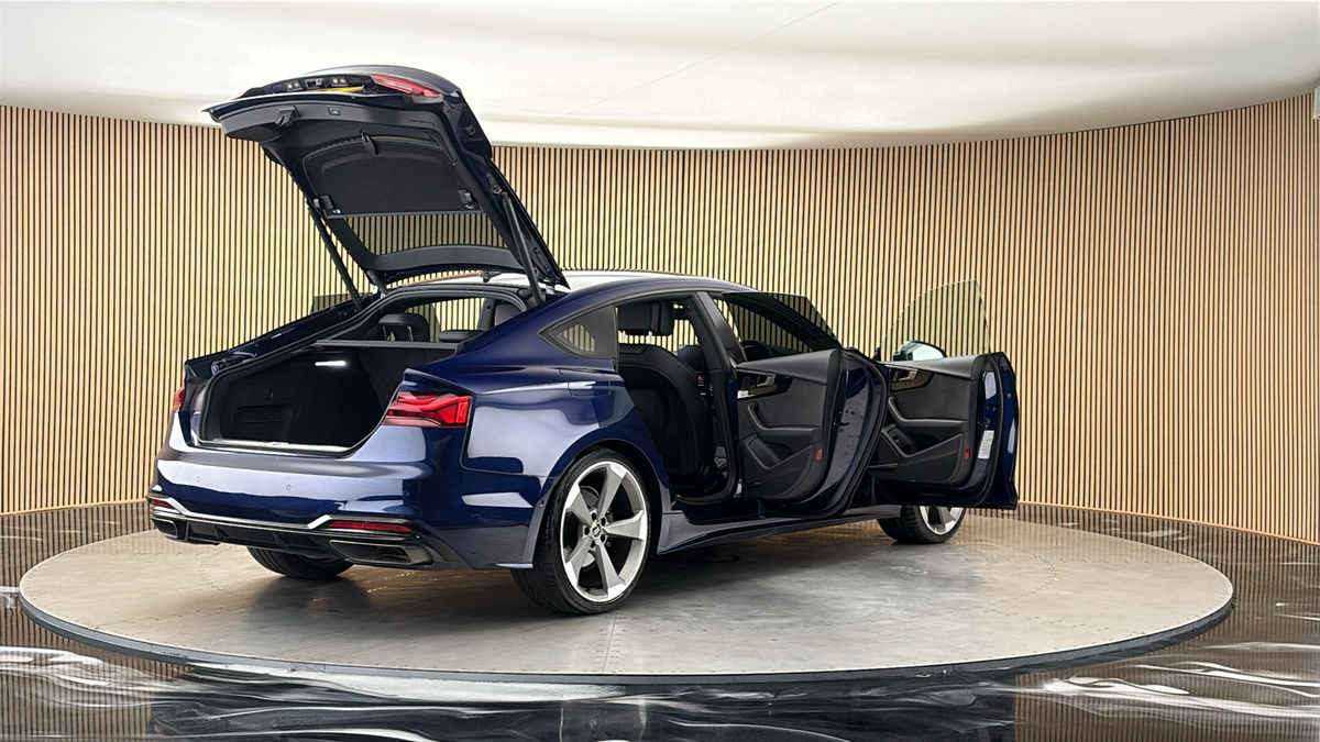 More views of Audi A5