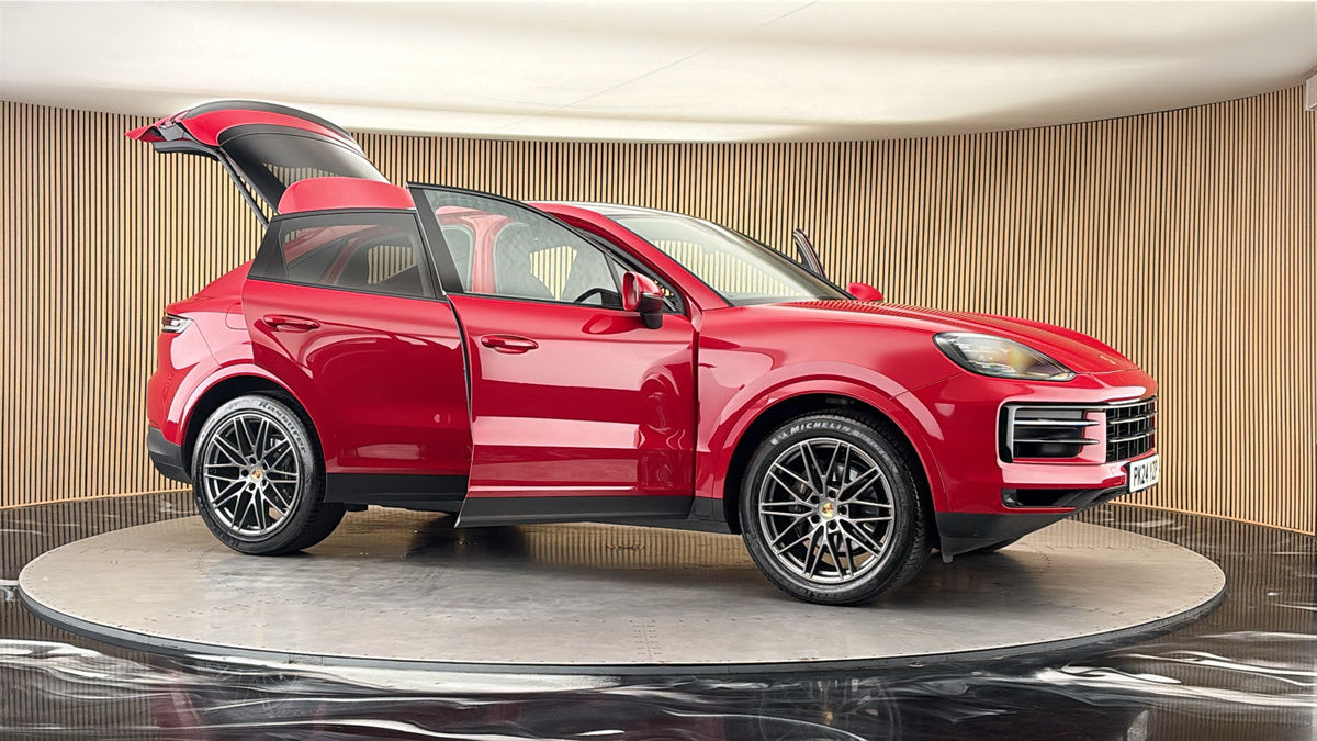 More views of Porsche Cayenne