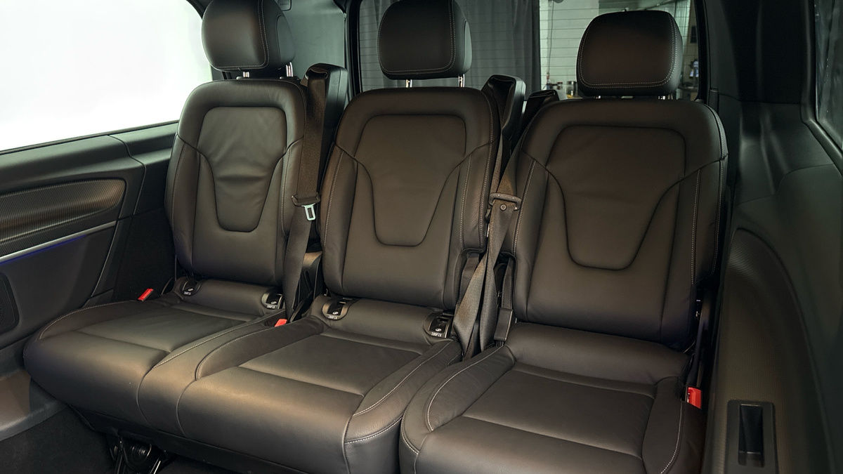 Mercedes-Benz V Class Image 8