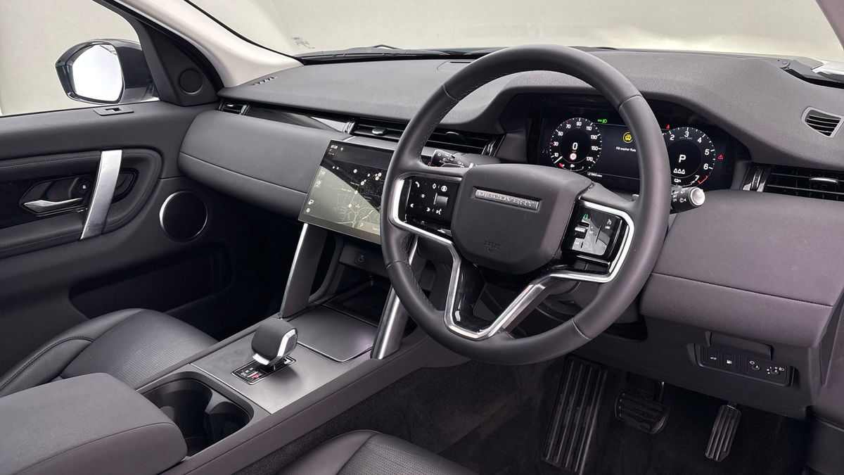 Land Rover Discovery Sport Image 5