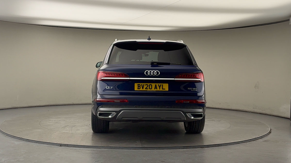 More views of Audi Q7