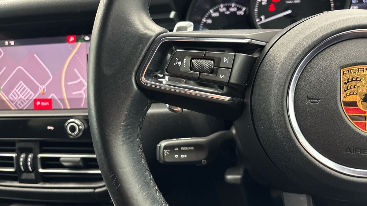 Porsche Macan Image 13