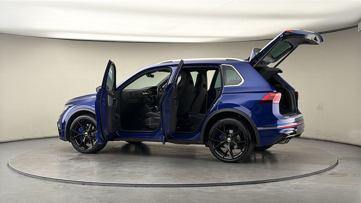 More views of Volkswagen Tiguan