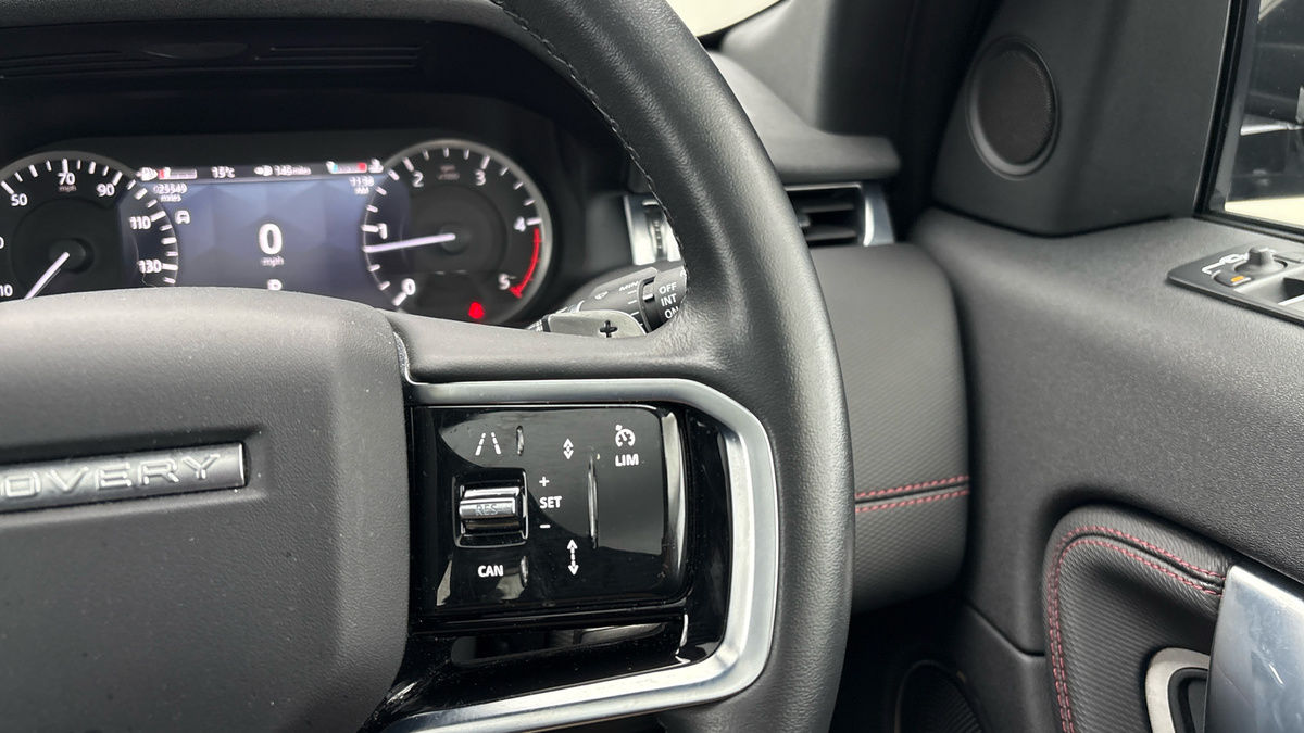 Land Rover Discovery Sport Image 14