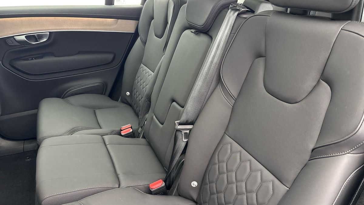 Volvo XC90 Image 8