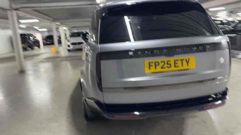 More views of Land Rover Range Rover