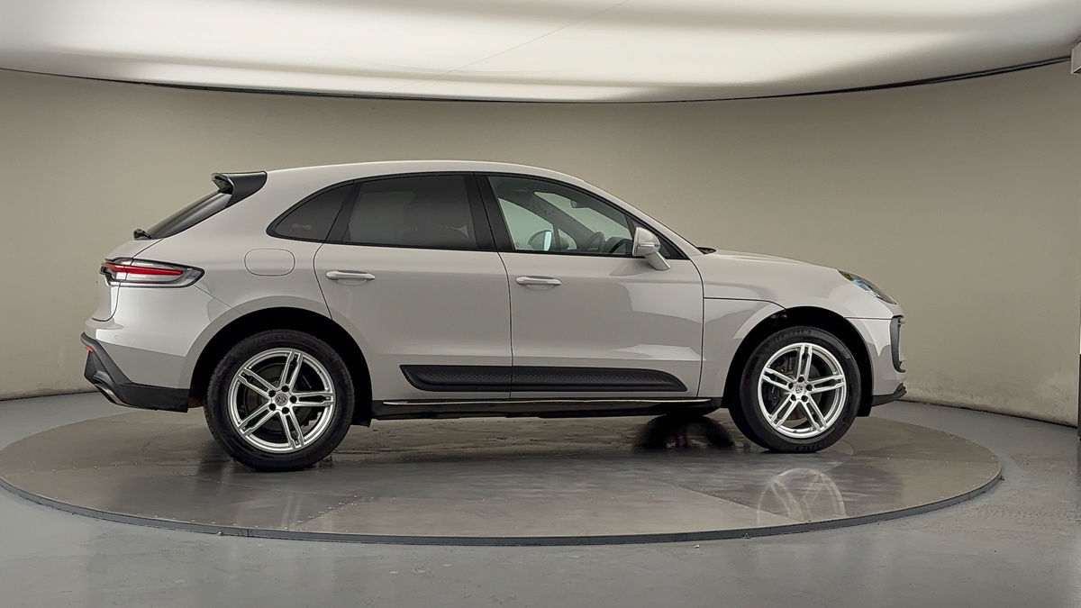 More views of Porsche Macan