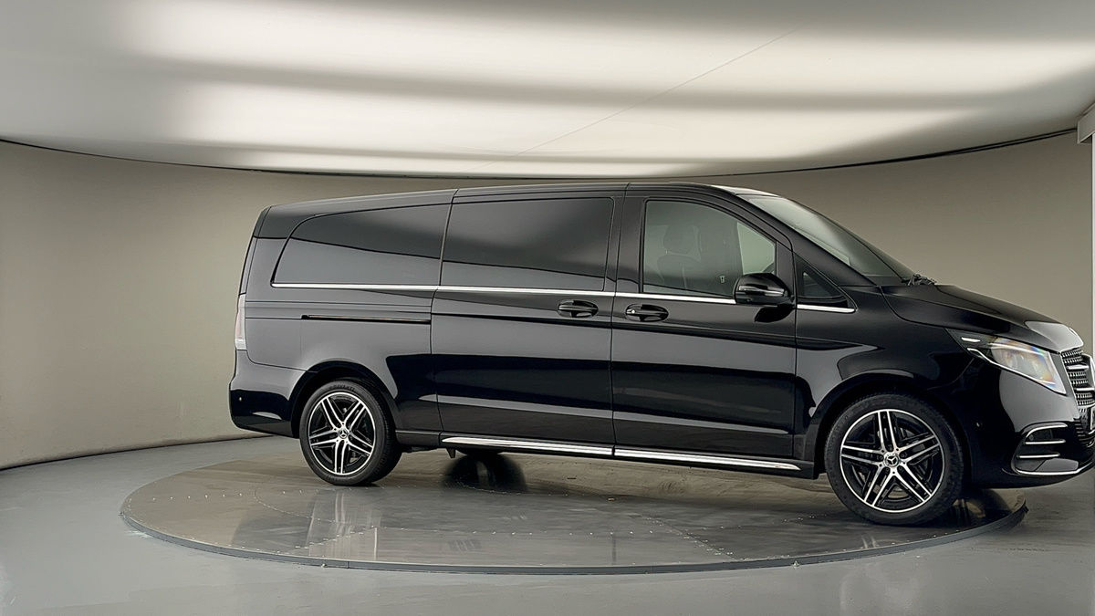 More views of Mercedes-Benz V Class