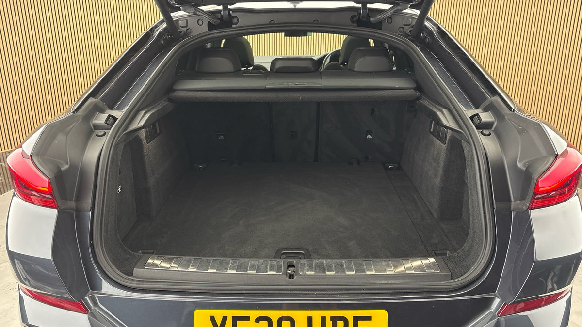 BMW X6 Image 11