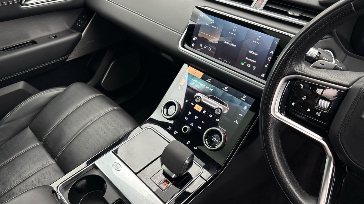 Land Rover Range Rover Velar Image 18