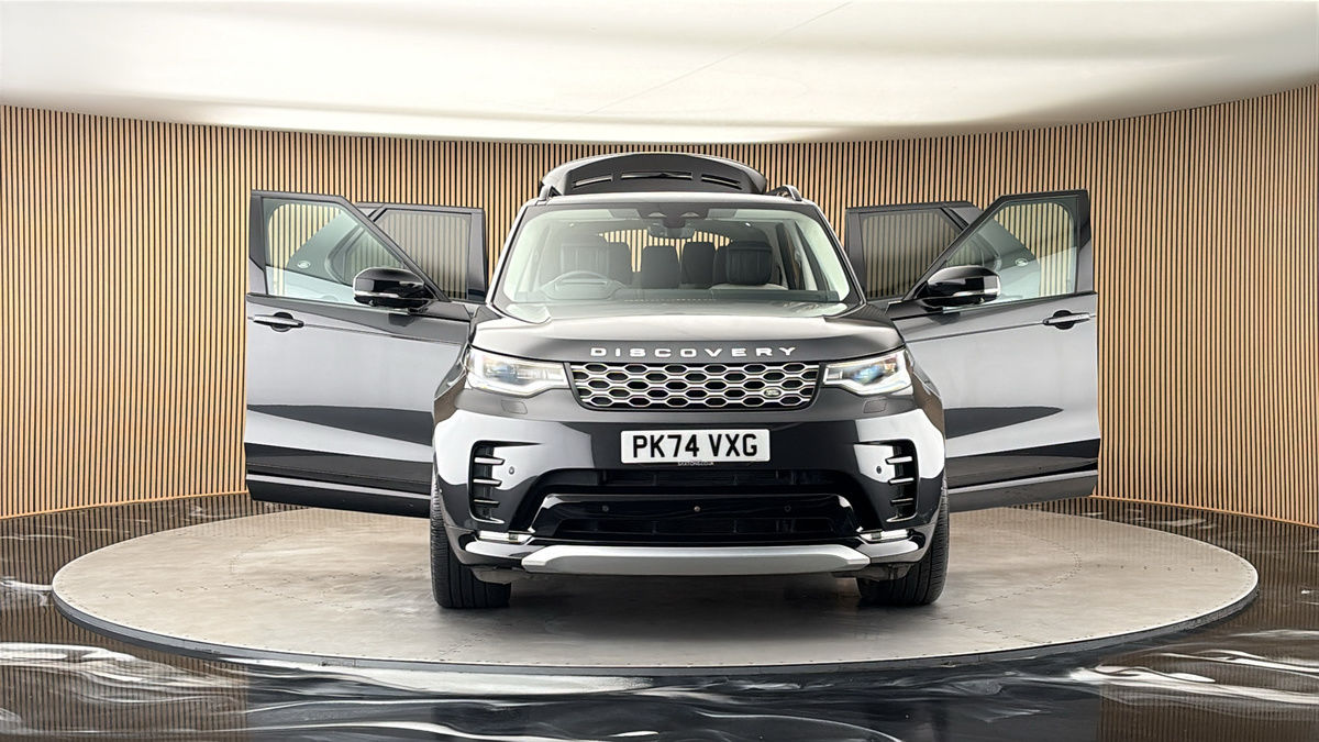 More views of Land Rover Discovery