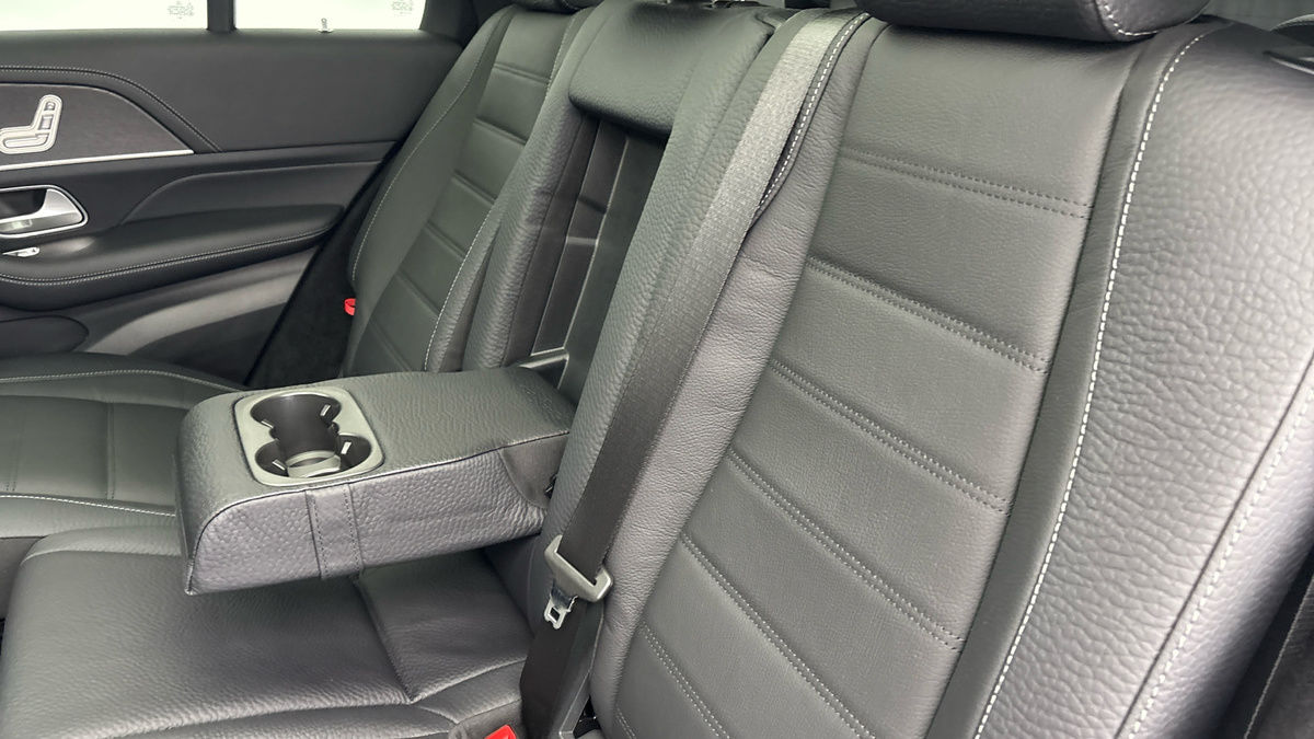 Mercedes-Benz GLE Image 9