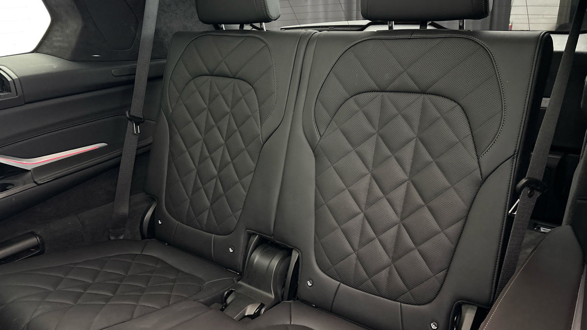BMW X7 Image 51