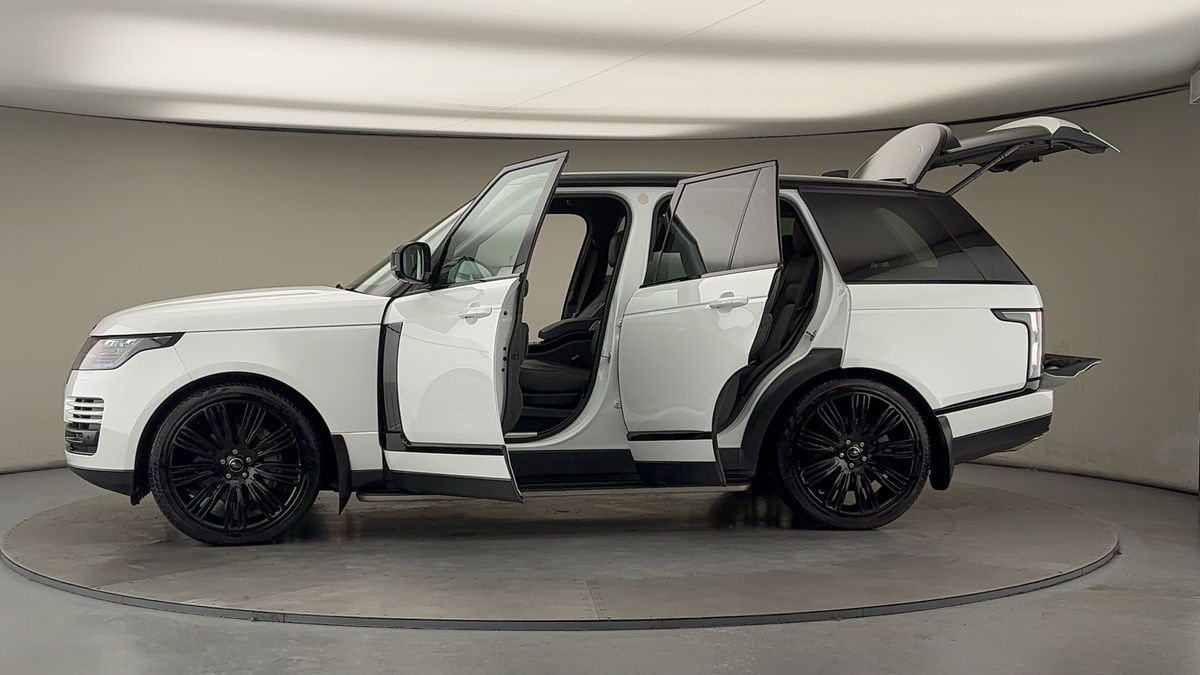 More views of Land Rover Range Rover