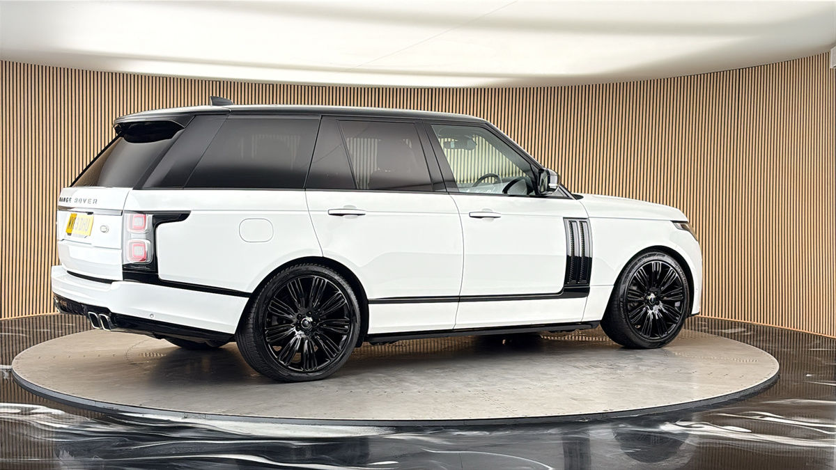 More views of Land Rover Range Rover
