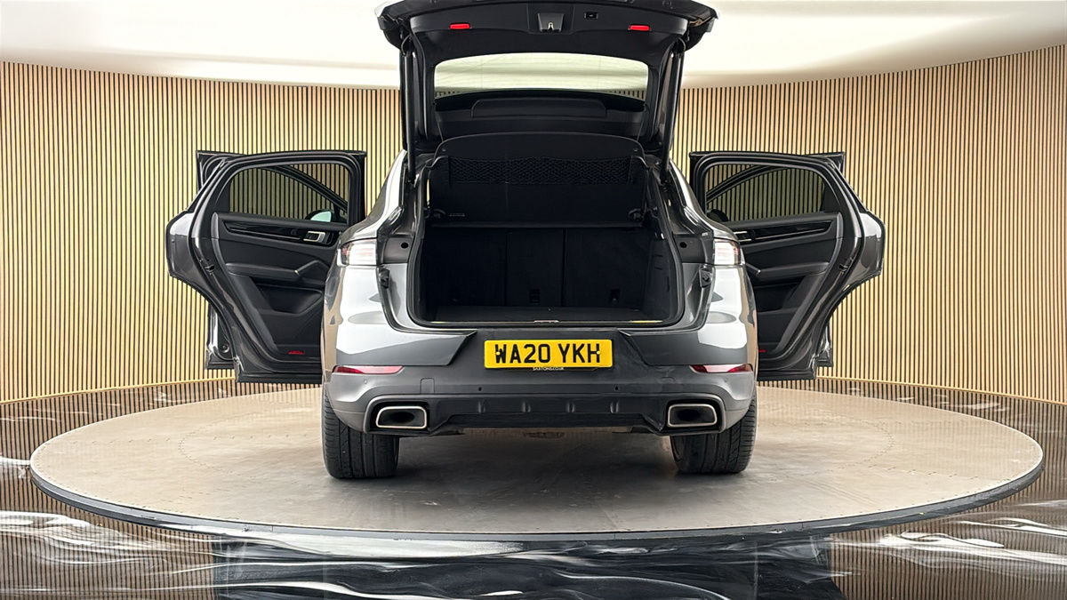 More views of Porsche Cayenne