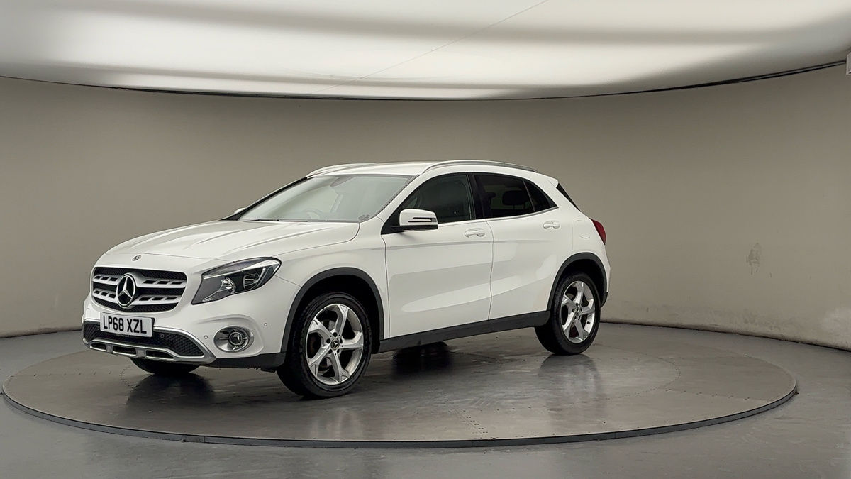 Mercedes-Benz GLA Image 20