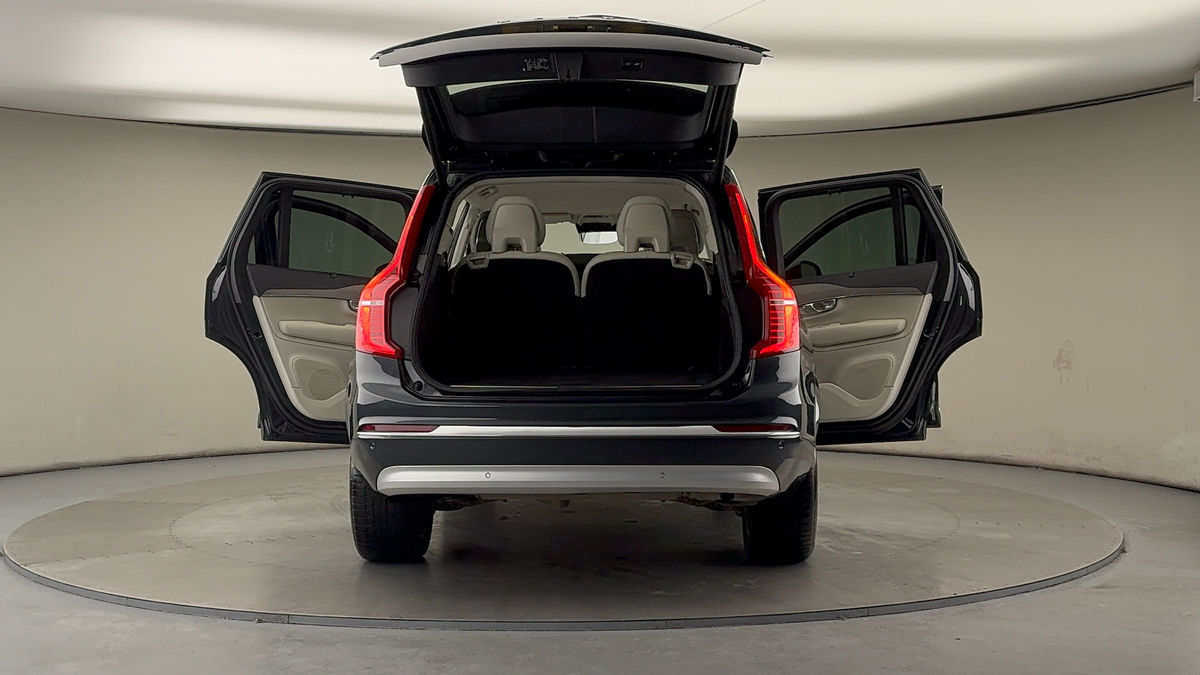 More views of Volvo XC90