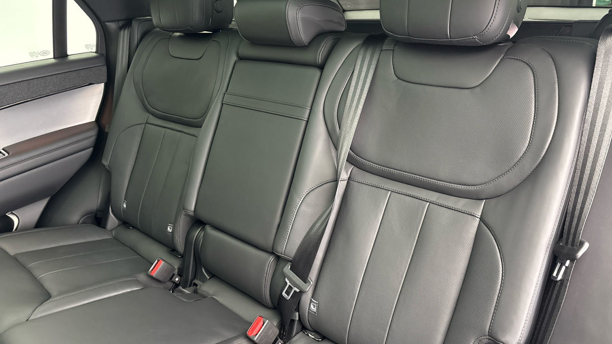 Land Rover Range Rover Sport Image 8