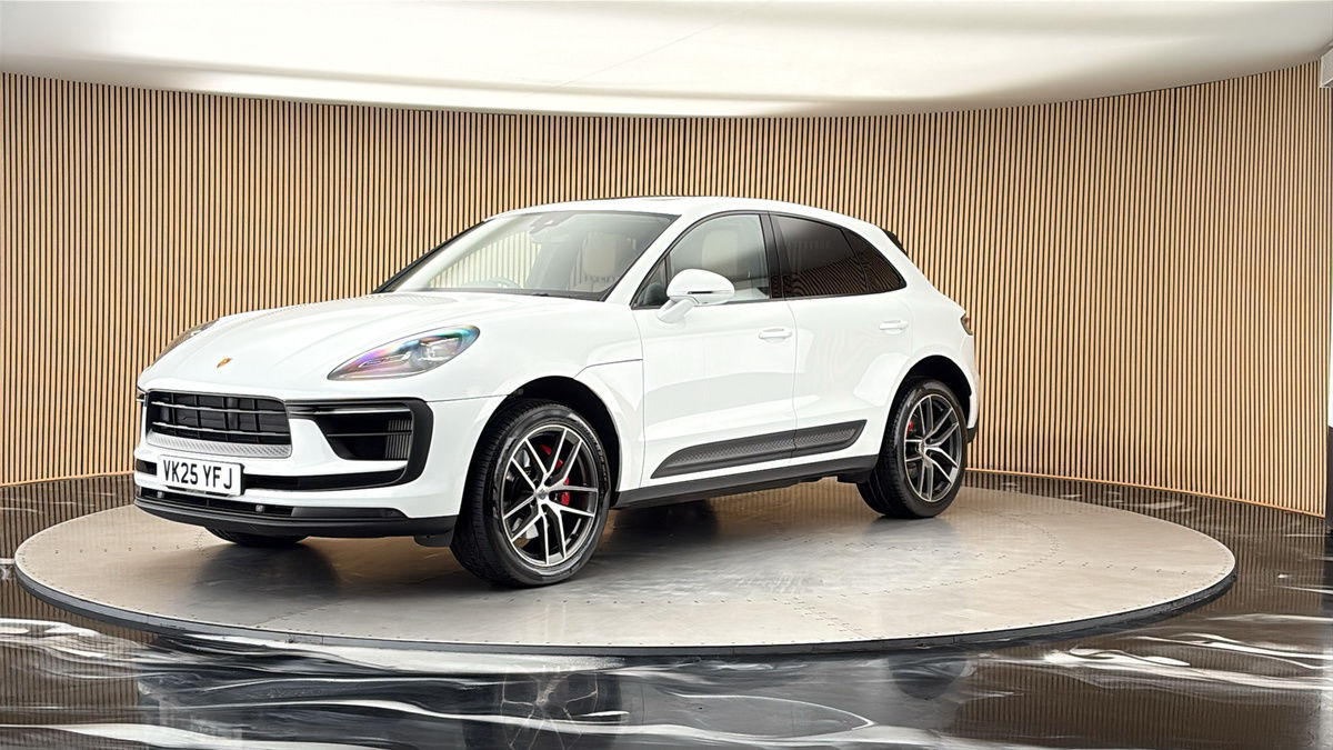 Porsche Macan Image 20