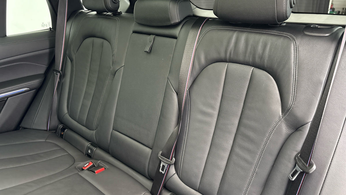 BMW X5 Image 8