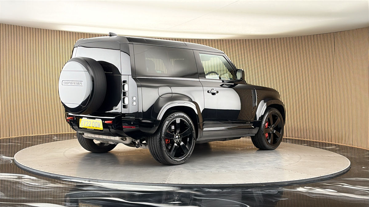 Land Rover Defender 90 Image 21