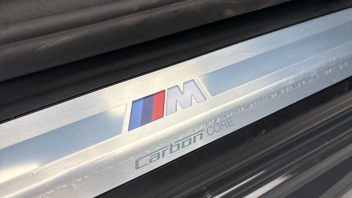 BMW 8 Series Image 25