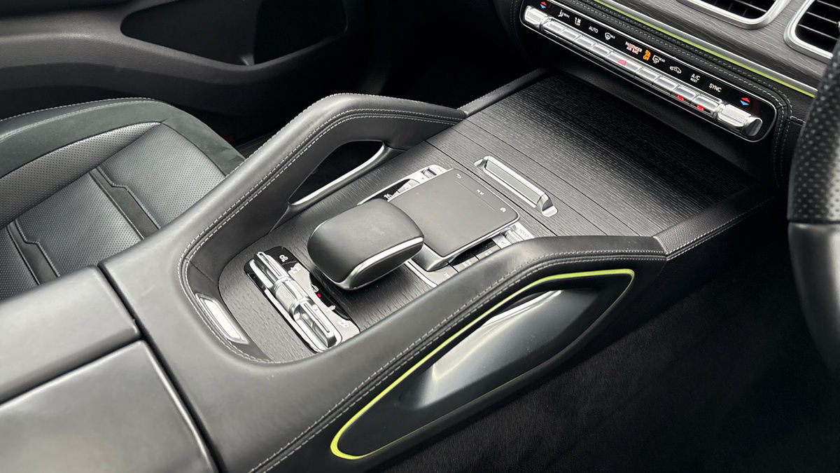 Mercedes-Benz GLE Image 18