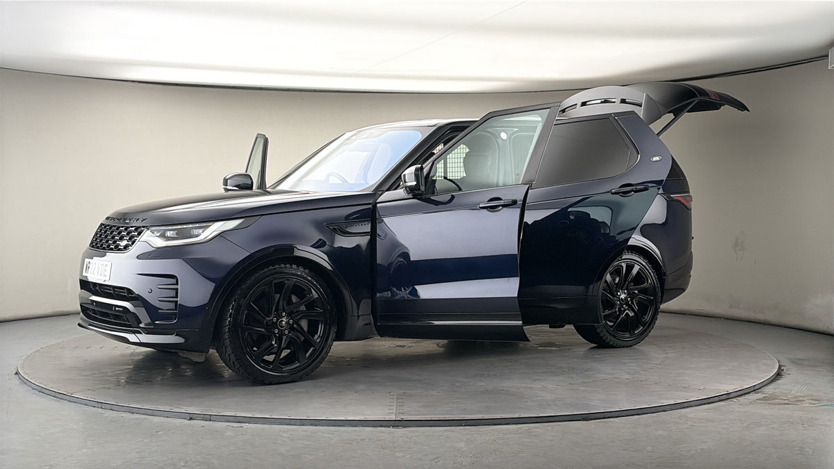 More views of Land Rover Discovery