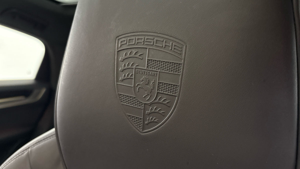 Porsche Cayenne Image 35