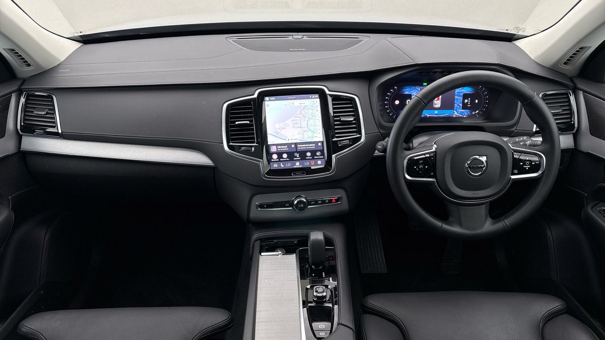 Volvo XC90 Image 12
