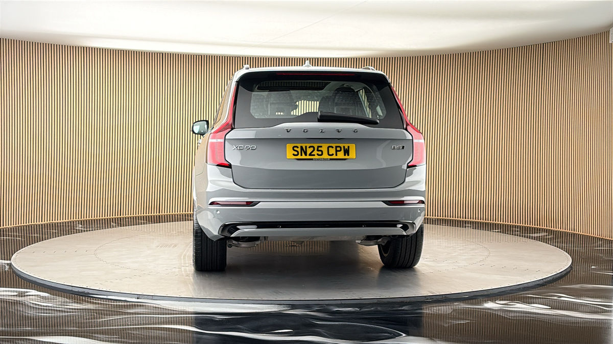More views of Volvo XC90