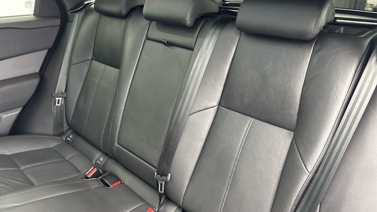 Land Rover Range Rover Velar Image 8