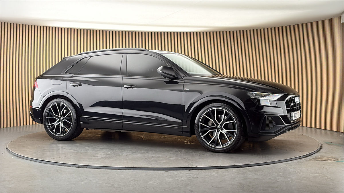 More views of Audi Q8