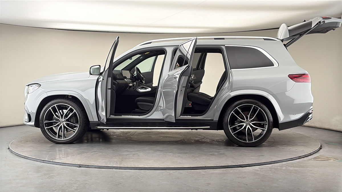 More views of Mercedes-Benz GLS