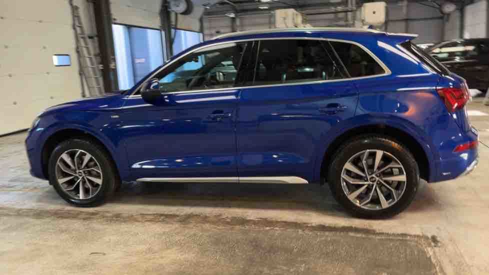 More views of Audi Q5