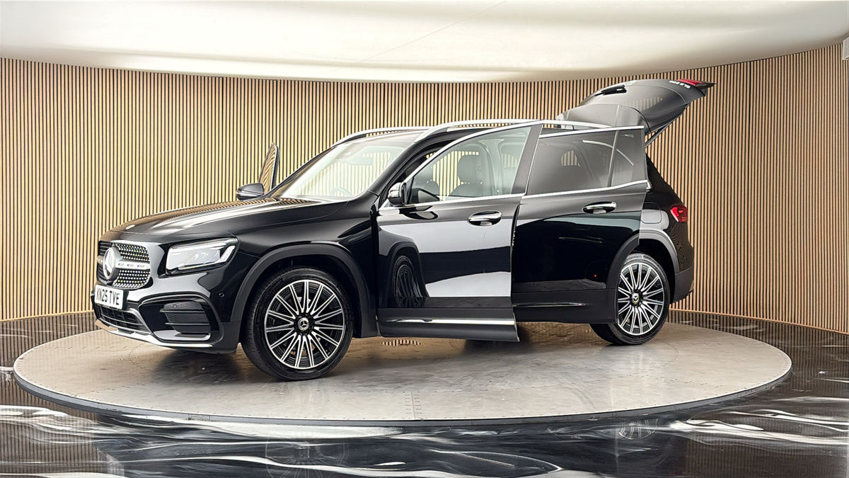 More views of Mercedes-Benz GLB