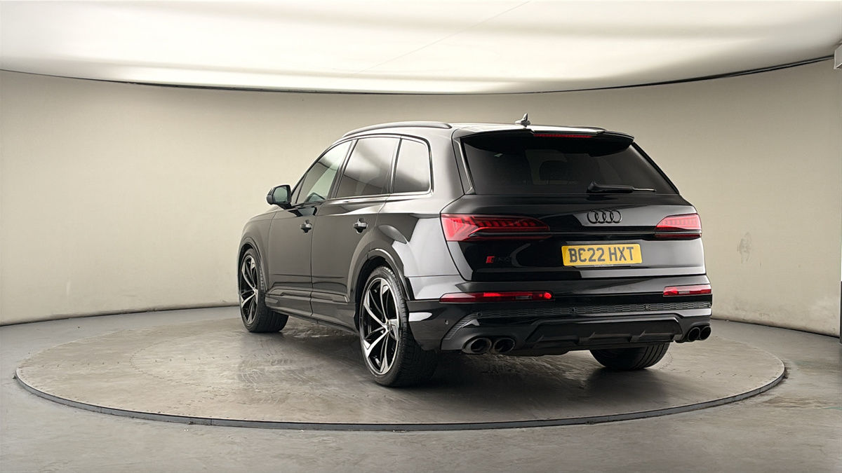 More views of Audi SQ7