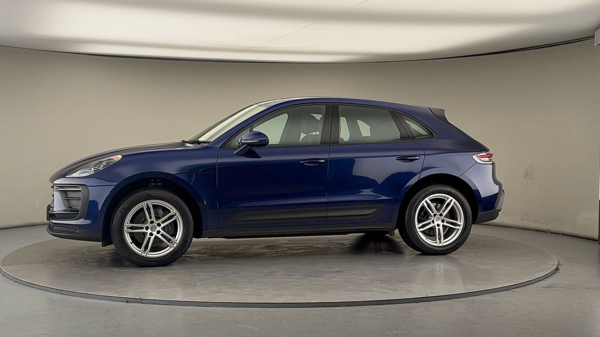 More views of Porsche Macan