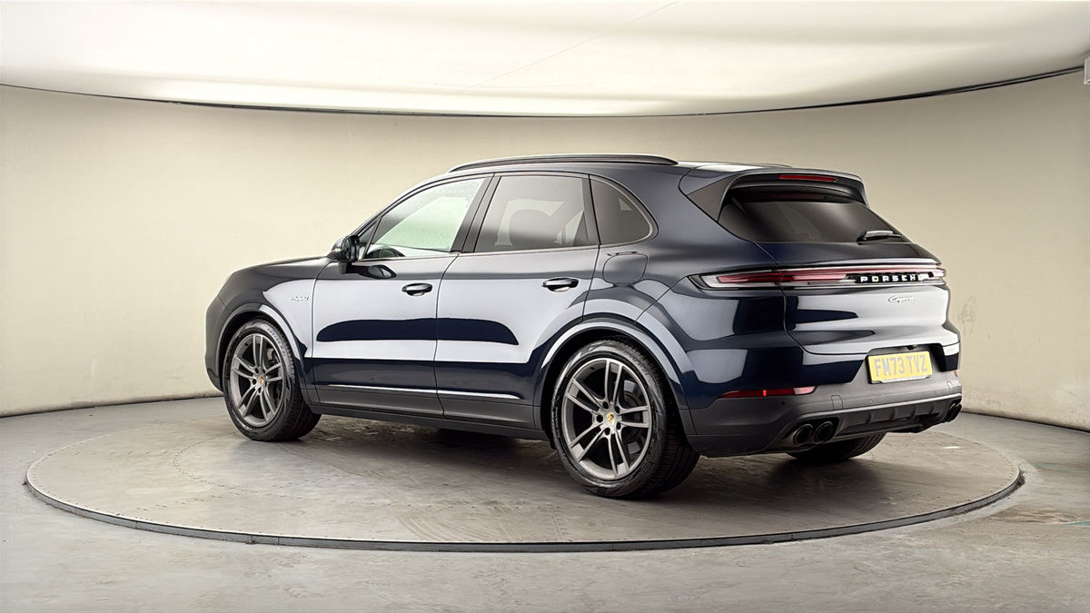 More views of Porsche Cayenne