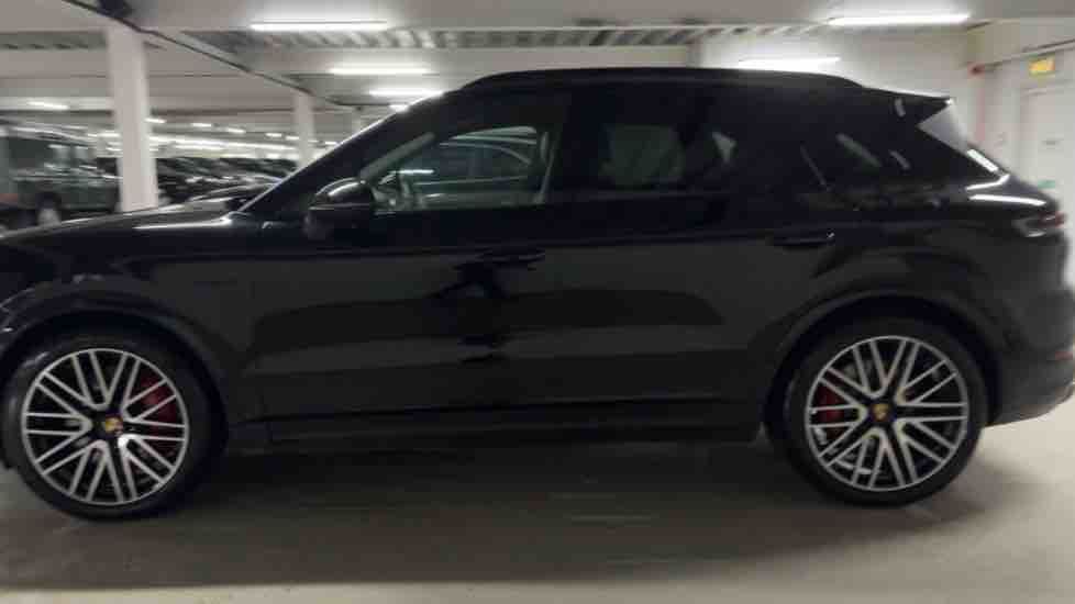 More views of Porsche Cayenne