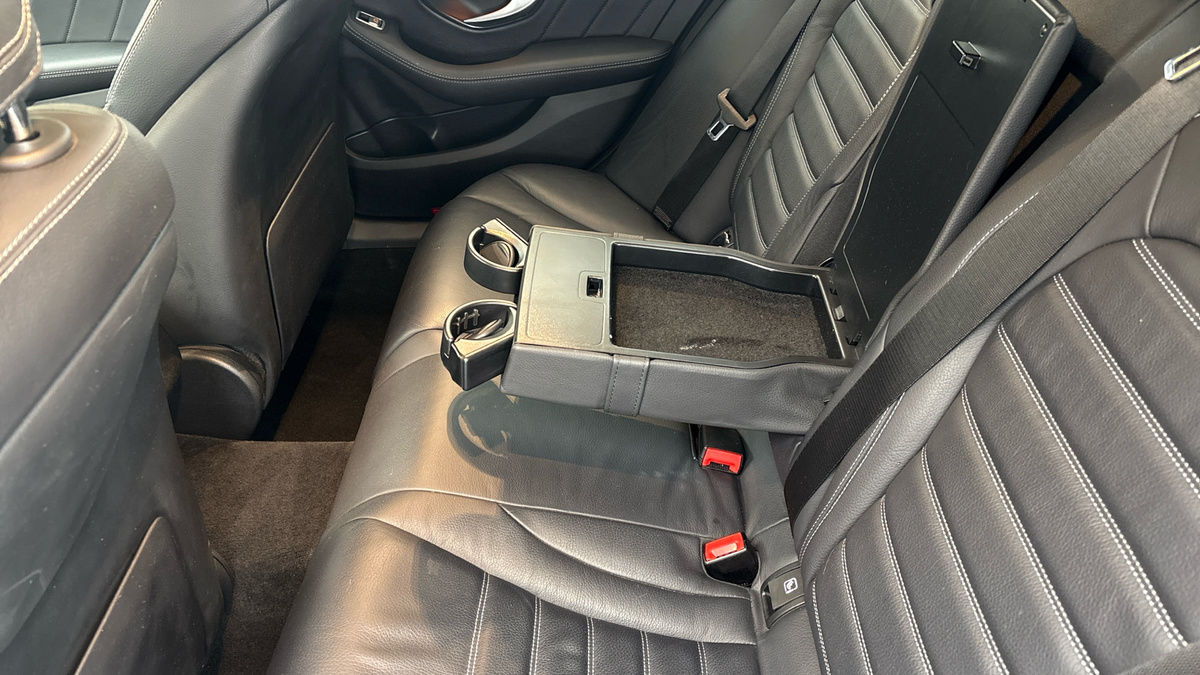 Mercedes-Benz C Class Image 9