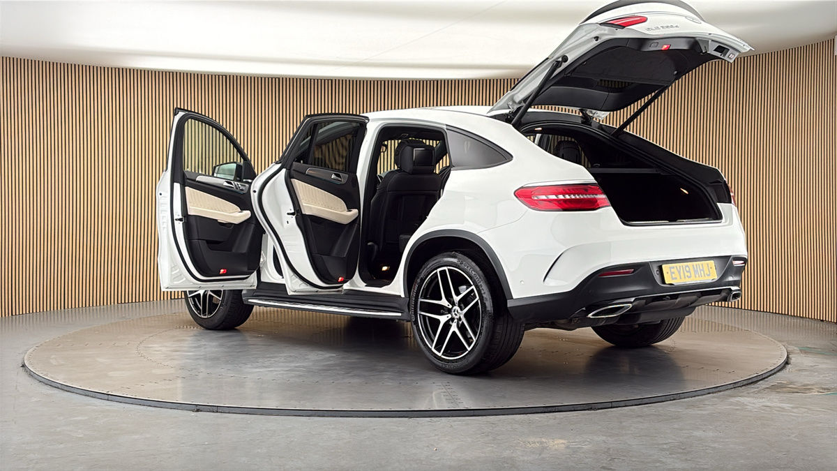 More views of Mercedes-Benz GLE