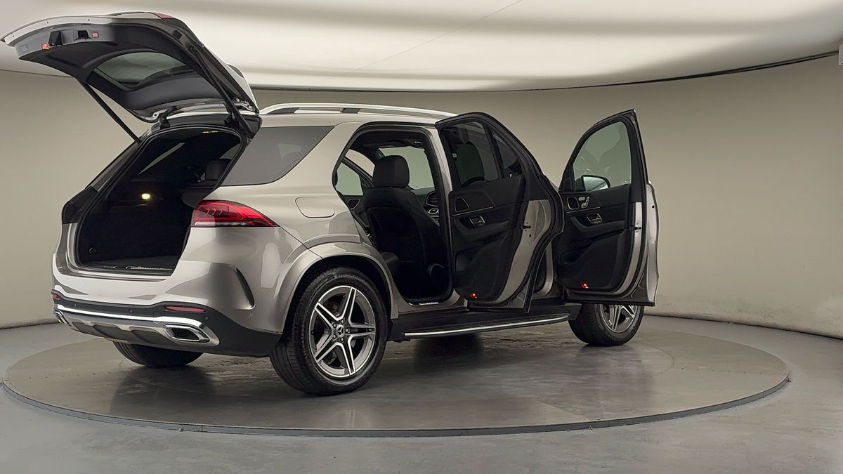 More views of Mercedes-Benz GLE