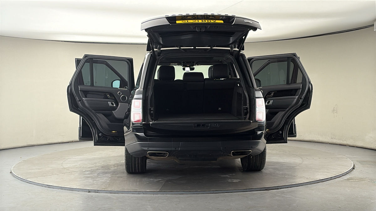 More views of Land Rover Range Rover