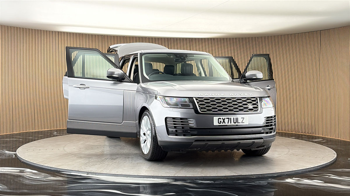 More views of Land Rover Range Rover