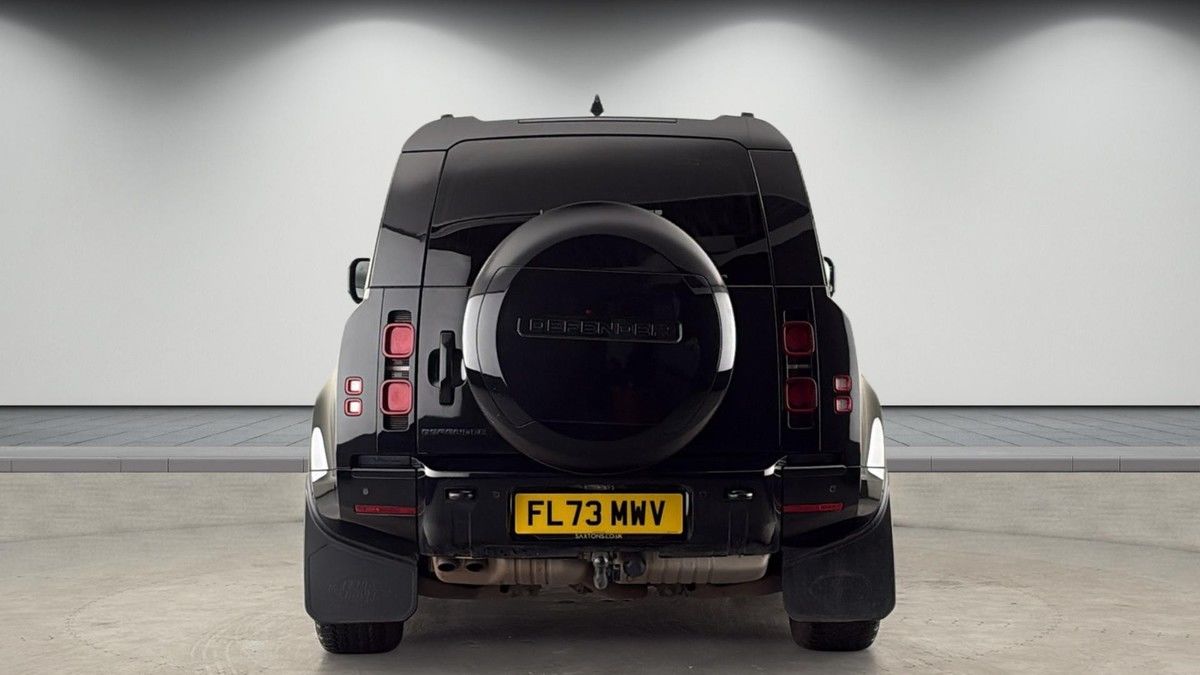 Land Rover Defender 90 Image 4